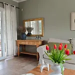 Morris Villa Nidrí